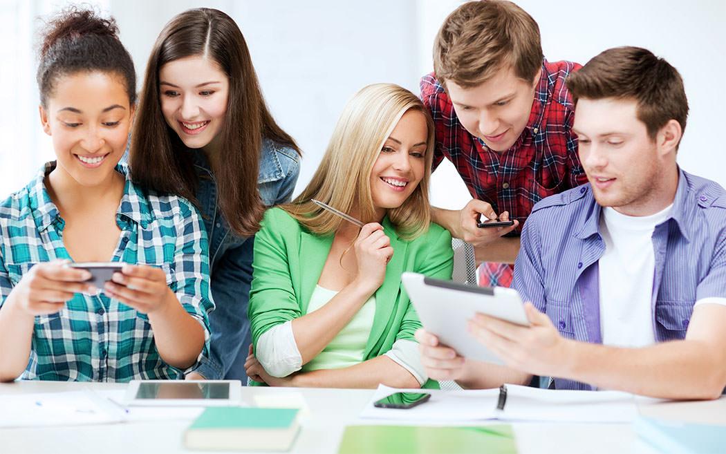 Role of Smartphone Applications in Education